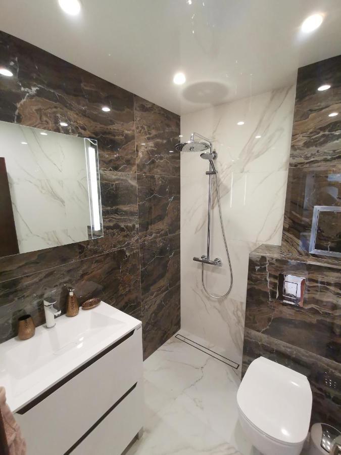 City Center Lux Apartment Варна Екстериор снимка