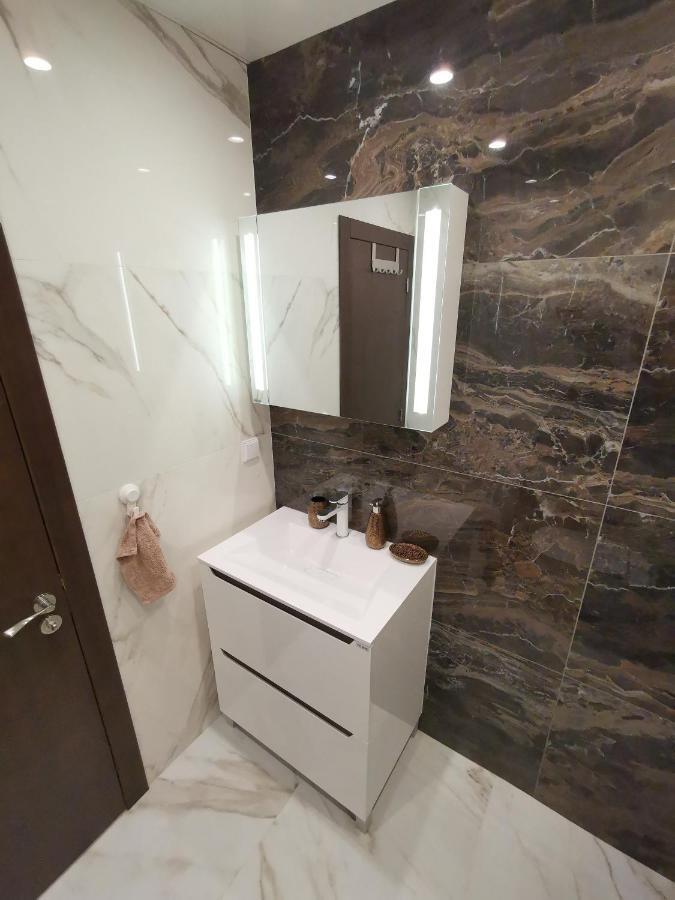City Center Lux Apartment Варна Екстериор снимка