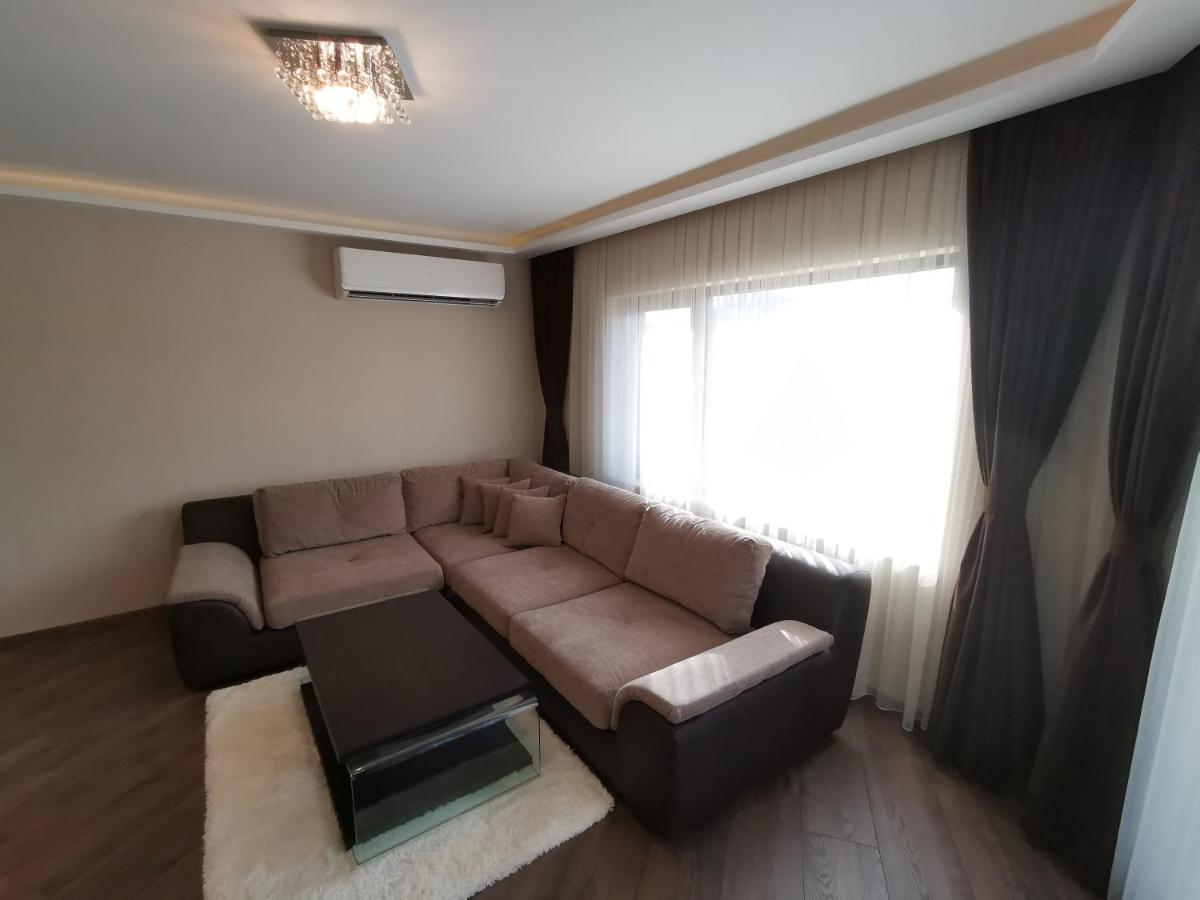 City Center Lux Apartment Варна Екстериор снимка