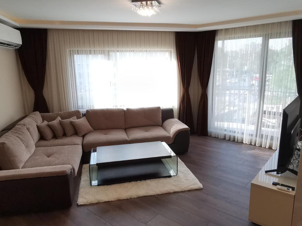 City Center Lux Apartment Варна Екстериор снимка