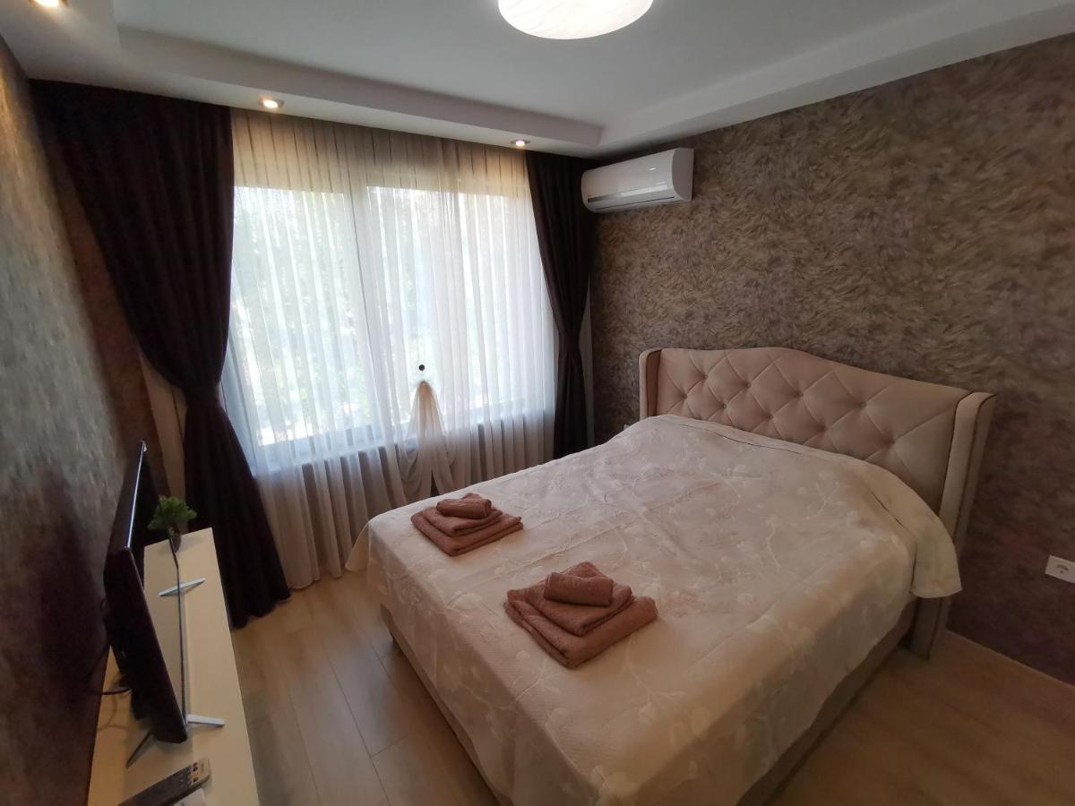 City Center Lux Apartment Варна Екстериор снимка