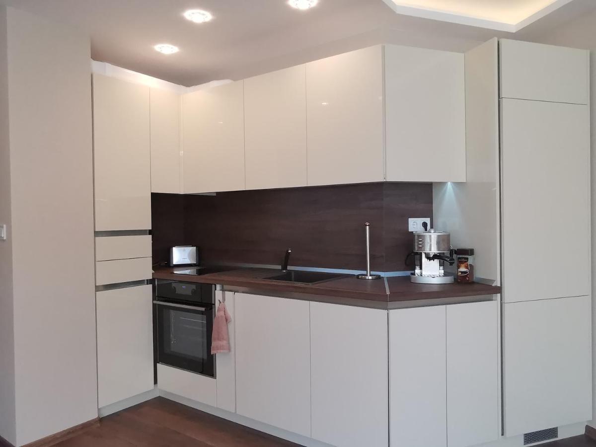 City Center Lux Apartment Варна Екстериор снимка